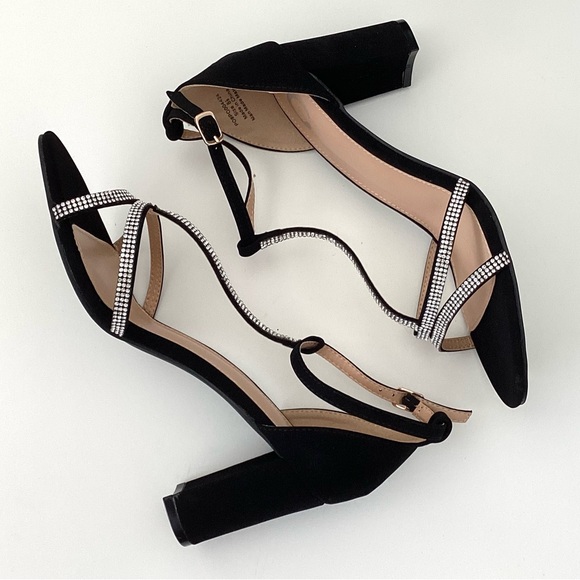 \Journee Collection\• NWT Denali Rhinestone Strappy Heels - Picture 1 of 12